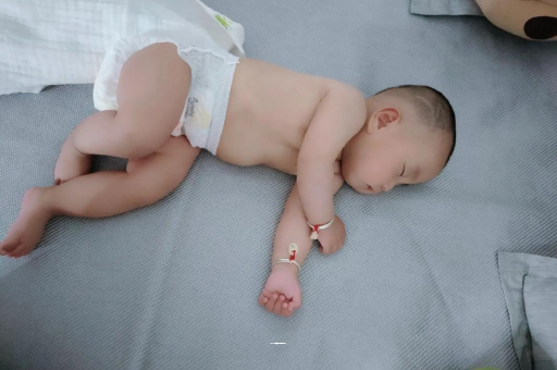 单县宝宝积食发烧怎么处理
